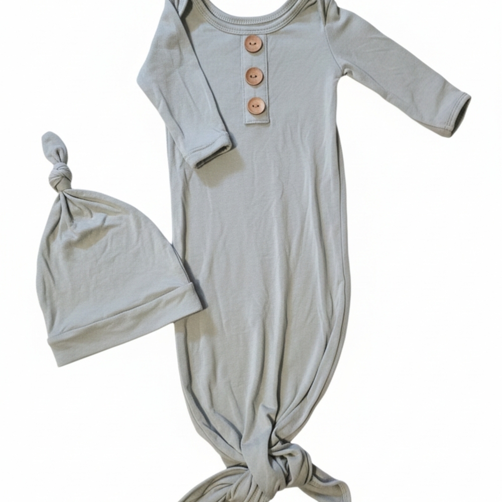 Caden Lane Bamboo Knotted Gown with Wooden Button in Sage